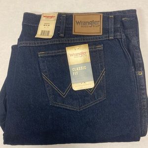 Wrangler Men’s Classic Fit jeans. New with tags